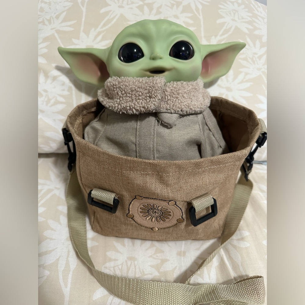 Mattel Star Wars Mandalorian Grogu The Child 11” Plush with Bag